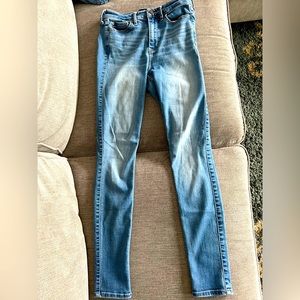 Womens Holister High Rise skinny jeans